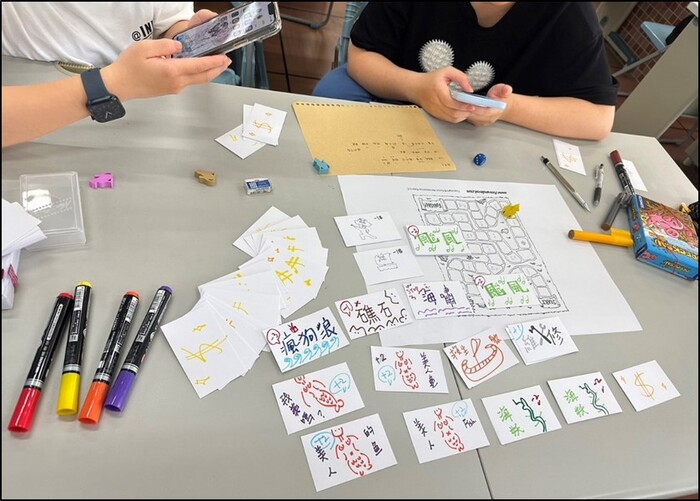 修課學生製作海洋防災桌遊階段成果